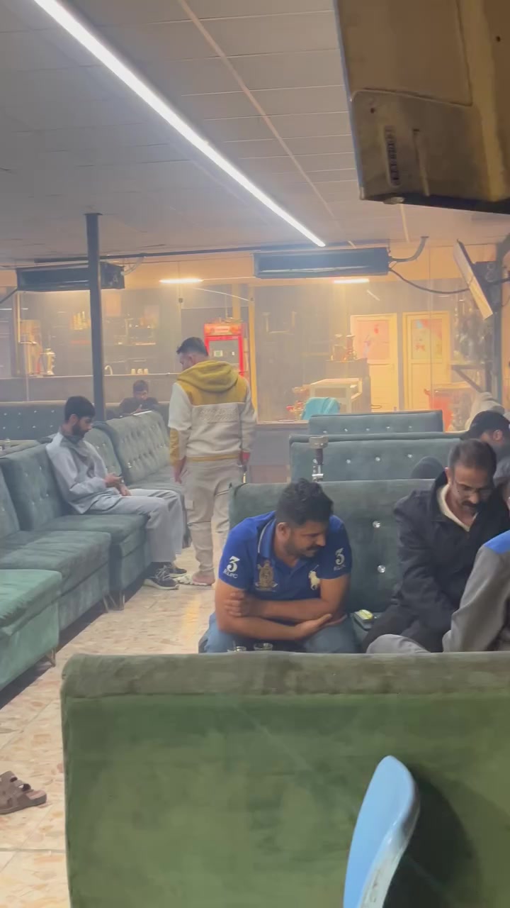 كوفي للبيع
كوفي دخانجي للبيع
السلام عليكم من رخصه ادمن كروب كوفي دخانجي للبيع مكان شارع المسبح ركن غسل المسبح
يحتوي على اكثر من ٥٠ ناركيله بابليه واكثر من ٢٠ ناركيله خشب ويحتوي على صالتين كما موضح بالصورة ويحتوي على غرفه حاسبات عدد (٨) حاسبات ويحتوي بلي فور (٢)
وعلى ٦ شاشات كبيرة ومطابخ اثنان وحماتات ٢ مساحه الكوفي ٣١٤م للاستفسار الاتصال على الأرقام التأليه
***********@إشارة @الجميع
