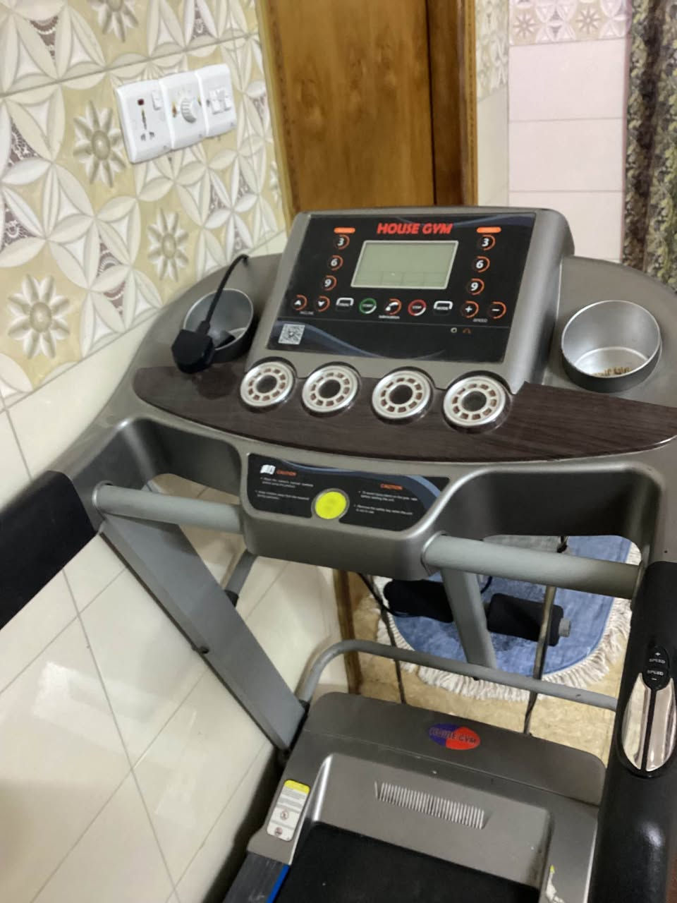 جري مال رياضه للجيم السعر ٢٠٠ وبيه مجال بس الماطور محترك المكان الشعلة شارع ستين رقم الهاتف *********** بغداد, العراق
