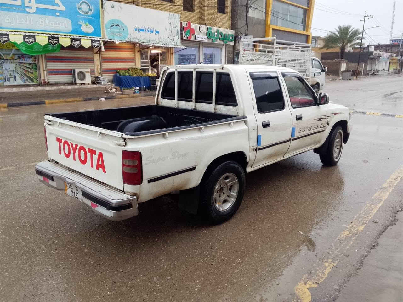 سلام عليكم دير بيكم صيني للبيع موديل 2008رقم دولي سياره جاهزه كير محرك حداديه تخم تاير مكفول سنوي جديد سعر41.  ***********
