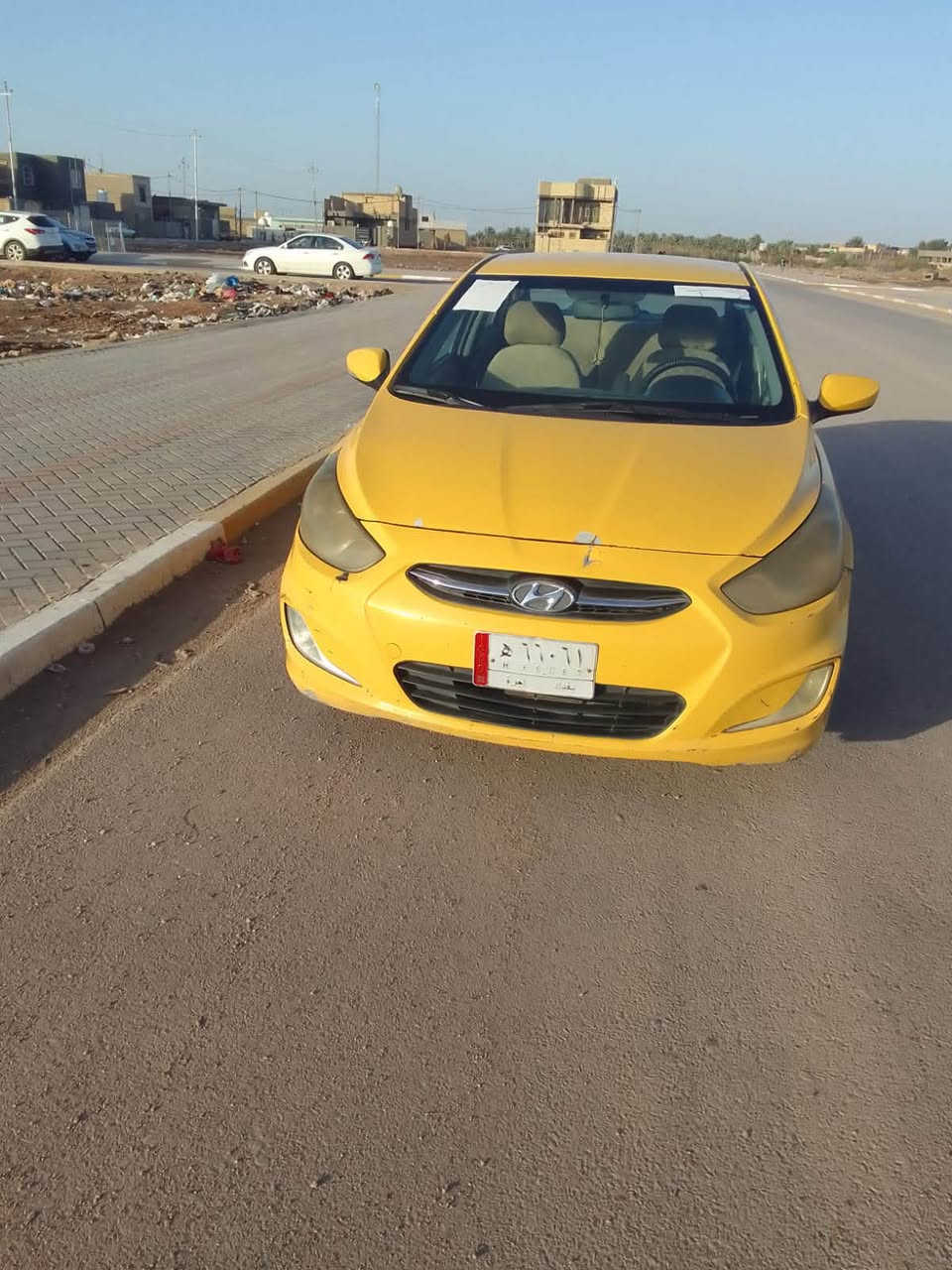 السلام عليكم 
اكسنت موديل ٢٠١٥ ب ٧٠ وبيها مجال 

‭***********‬
