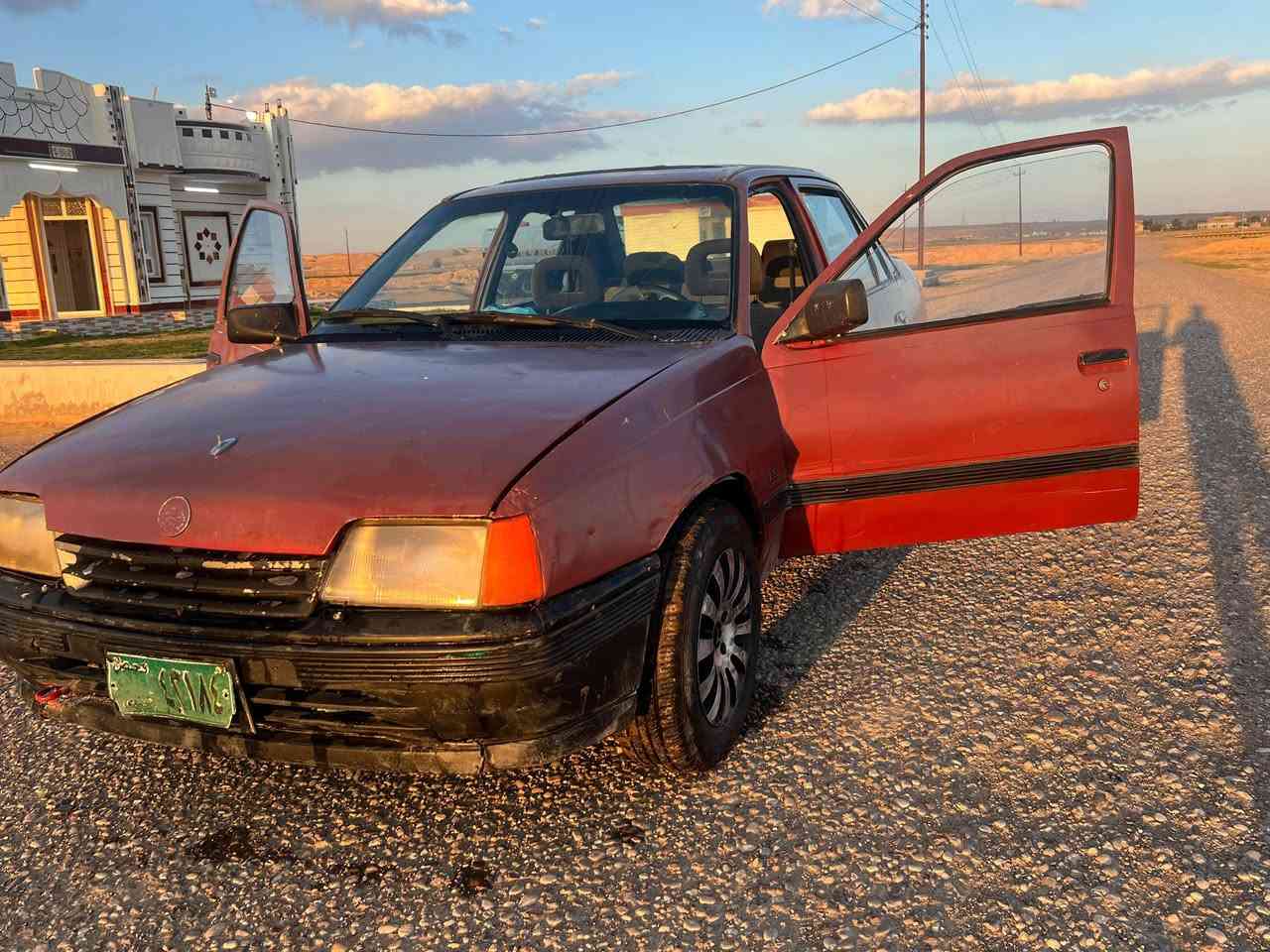 السلام عليكم للبيع فقط بدون مراوس اوبل كاديت موديل 91محرك وكير شرط مال كصه صدر تخم تاير جديد سياره جاهزه سنويه خضره ابيعك حبل مكفوله دوله وعشاير السعر)(9)وبيها مجال جدآ قليل هاتف ***********مكان السياره مفرق الشرقاط
