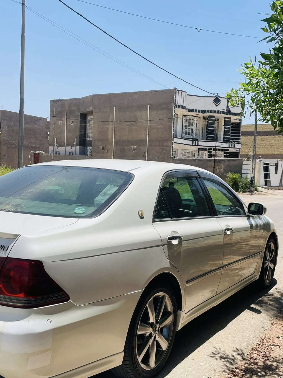 السلام عليكم شاهينه موديل 2004 مكفوله من الصبغ ولضربه جاهزه كير محرك حداديه تخم تاير تبريد جاهزه رقم بغداد تحويل مباشر مكفوله من العيب الشرعي ولصوليات بسمي السياره مكاني بابل الحله السعر ١٣٠ وبيهه مجال رقم 

‭٠٧٨٢ ٨٢٩ ٧٩٠٠‬
