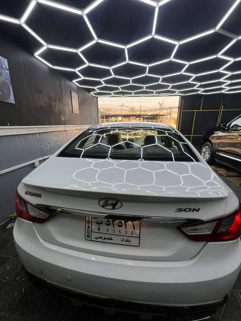 سوناتا ٢٠١١ خليجي محرك ٢٤٠٠ 

السعر ٩٦ وبيها مجال بسيط جداً

مكانها بغداد 

ماشيه ٢٢٩ قابلة للزيادة 

عليهه ادامه كامله 

نانو سيراميك و حمام

الصدر ممتاز 

دبلات خلفي امامي جديد

الغرفه داخليه جديده 

موصفاته
 
تحكمات ستيرن

حساسات خلفيه  

تبريد قطعتين 

كاميرا خلفية 

نظام ايكو  

مري شفط

سياره حلوه وميحتاج تصرف عليه شي 

كامله من كلشي 

محرك وكير مكفوله

  تراي السياره كلش حلو 

رقم بغداد تحول ثاني يوم

السيارة بدون حادث فقط طخات ومصبوغة حزام للجماليه

0770 627 5408 
رقم صاحب السيارة
