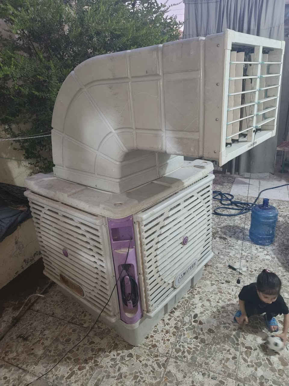 كمفيره للبيع جديده مامستعمله هواي جهاز تحكم لمس 
عوزه بس ليف مال بيبان وكلبسه مال جهاز فقط ب700وبيه مجال هاذا رقمي وتصل *********** كربلاء, العراق
