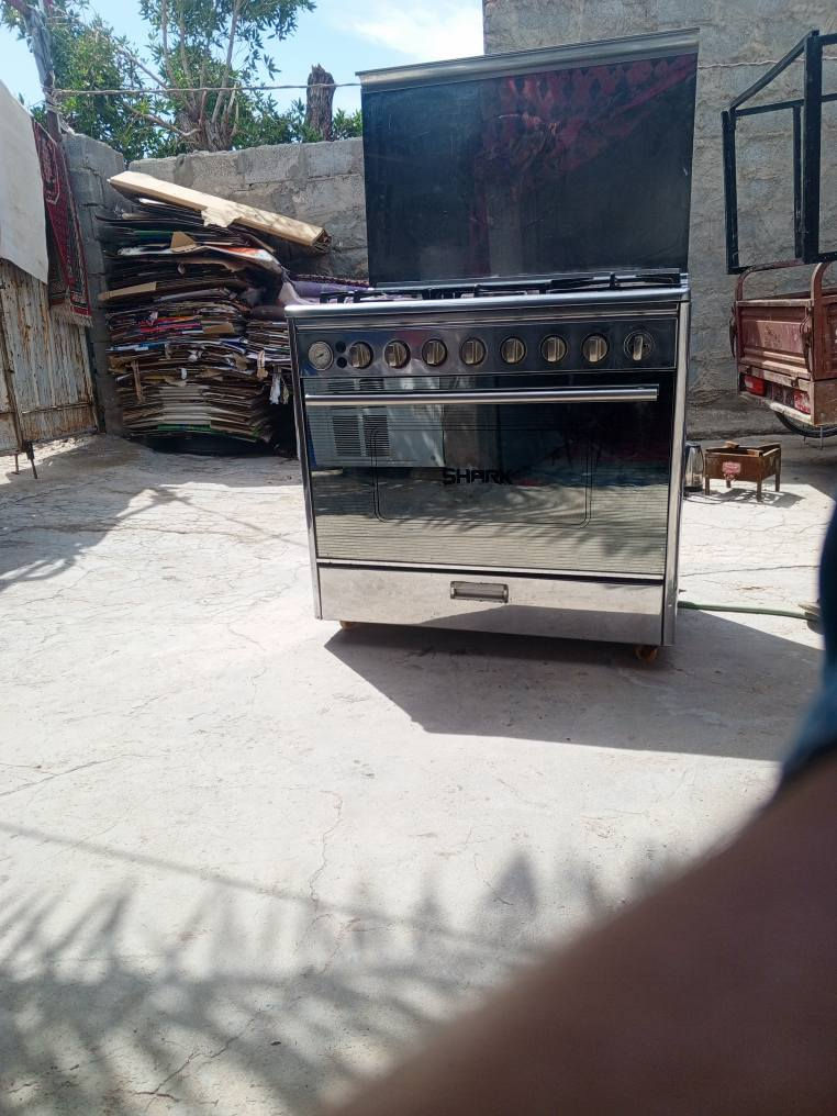 كربلاء حي السلام قرب تانكي المي 
السعر 200وبيه مجال بسيط *********** كربلاء, العراق
