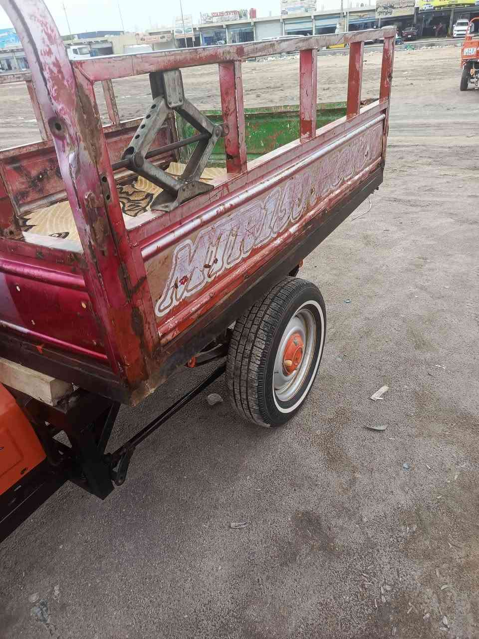 السلام عليكم 
ستوتة امتيئار موديل 2015 كفالة عامة اوراق السعر مليون و 300 العنوان البصرة حي الحسين شارع السيد الرقم ***********
