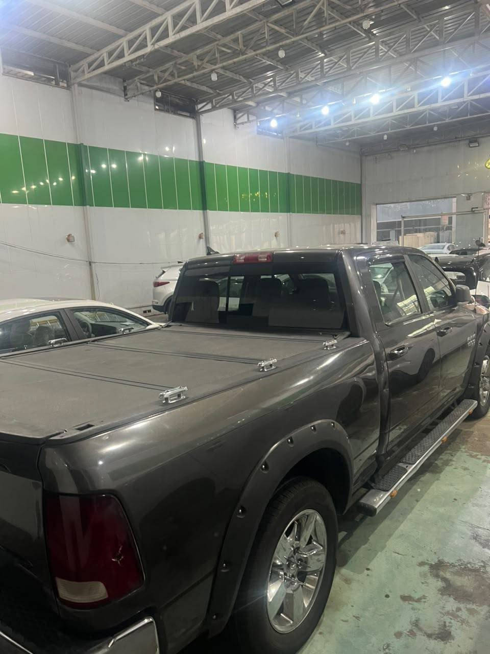 🚘 للبيع: رام 1500 بيك هورن
محرك V8 هيمي سعة 5.7 لتر
شاشة كبيرة
كاميرا خلفية
حساسات أمامية وخلفية
زجاج خلفي كهربائي
كشن كهرباء
مقاعد خلفية مع طاولة قابلة للفتح والتحول إلى سرير للنوم
باب طويل

تايرات جديدة
(صدر) جديد
ويلات مقاس 20 إنش
📍 الموقع: بغداد
💰 السعر: 175$
📞 للاستفسار: ***********
ملاحظة: السونار موضح بالصور المرفقة.
