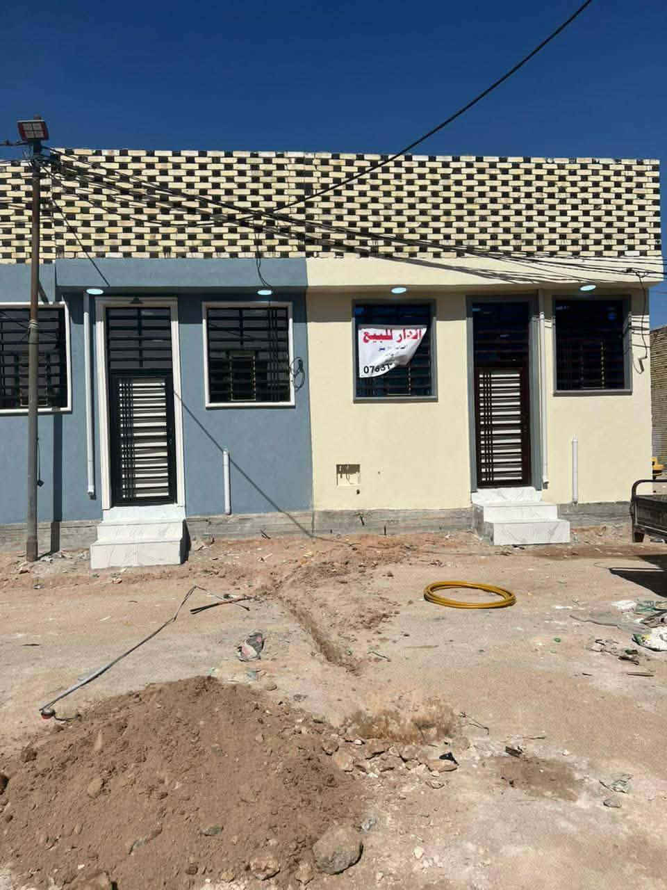 ياالله 🙏🙏
50 متر🏘️ 🏘️ 🏘️ عدد 2 متجاورات الموقع مقابل قرية الغدير شارع الصب #  يم السوك مباشر 🥥🍑🍎

سعر الواحد 23 💸💸
يحتوي غرفه وصاله ومطبخ معزول ومكشوفة وحمام 
للتواصل *********** وأتساب
