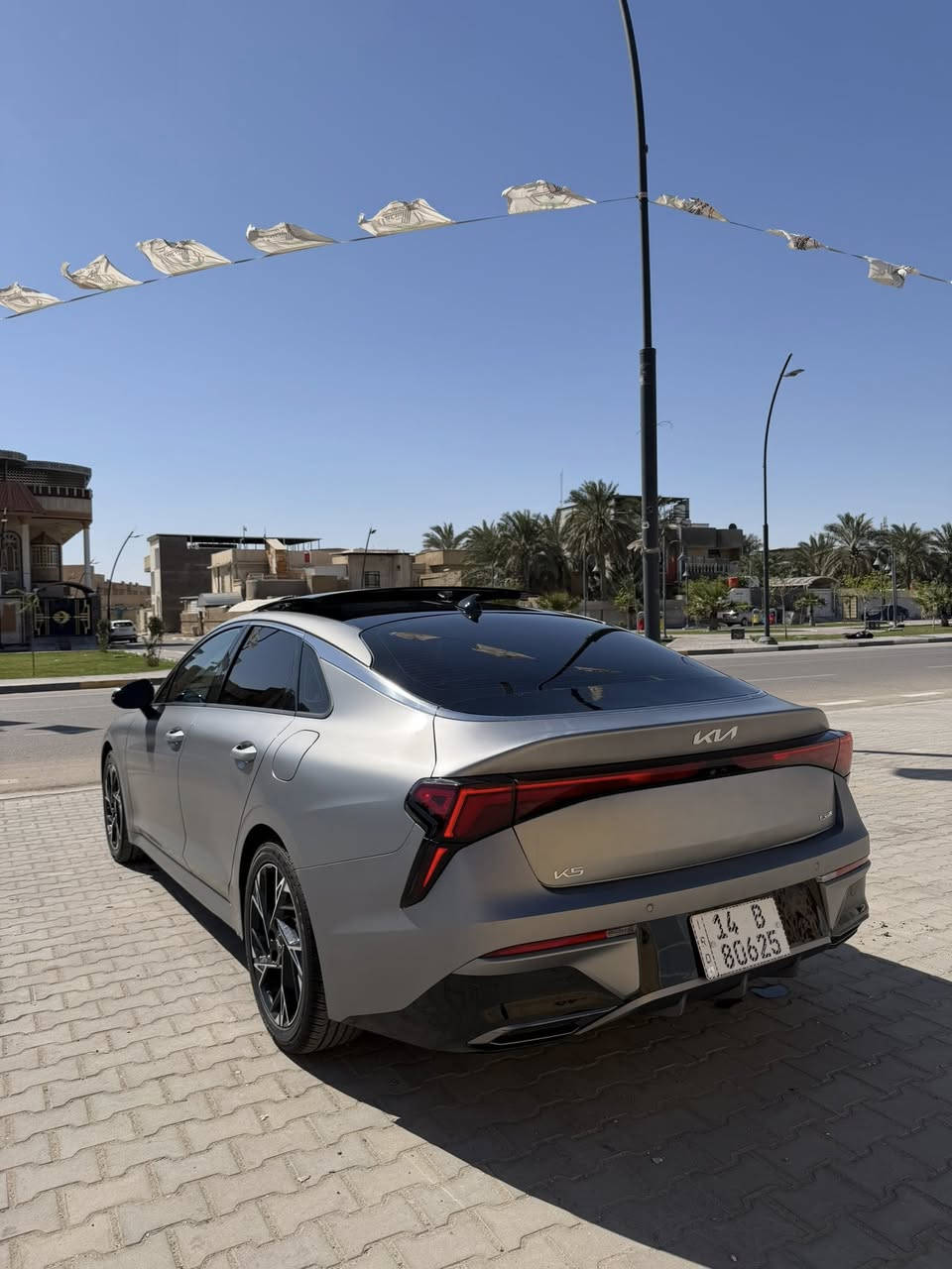 2025 KIA K5, GT LINE
سياره فول 1/1 
سياره ضربته خلفيه ما واصله  للشاصي  صبغ نص جاملغ وصندوك والباقي كفاله 
كلشي شغال بيه سياره فول كدام عينك معروفه بعد مواصفاته GT LINE فول  سياره بعده زيرو محرك 2500 تنفس طبيعي 
KNAG64J76S5304145
السعر 238 وبي مجال 
العنوان البصرة الجمهورية 
للتواصل ***********
