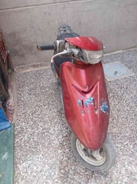 دراجه عصفوريه كوم حديد شغاله سعرها 150وبيها مجال بغداد كماليه 07775718...