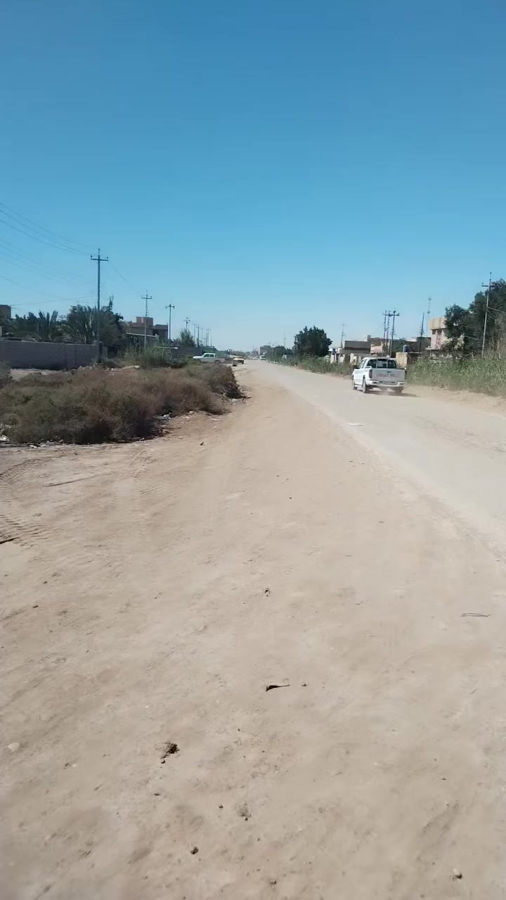 السلام عليكم قطعه زراعي 200 متر
خدمات كامله ماء كهرباء شارعين عليها
***********
