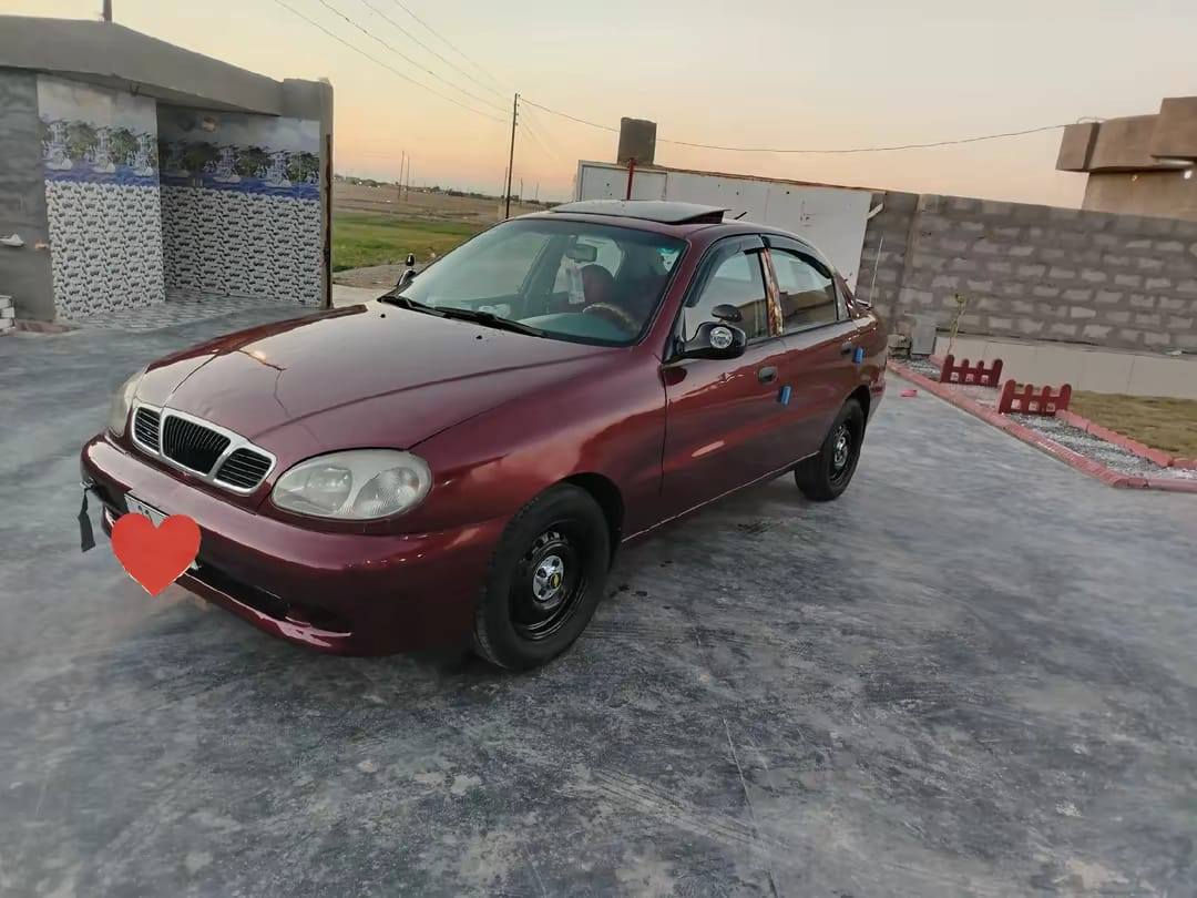 دايو لانوس للبيع
السعر ٣٨$ وبيها مجال 
موديل 1998 رقم بغداد انكليزي  شرط التحويل 
كير محرك صدر تخم تاير جديد كهربائيات كلها شغاله
مصبوغه حزام للجماليه  المكان صلاح الدين مكيشيفه  
الاتصال على الرقم ***********
