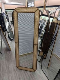 مرايا ديكور اشكال مختلفة بتصميم عصري وجميل وباسعار مناسبة  الكمية محدو...