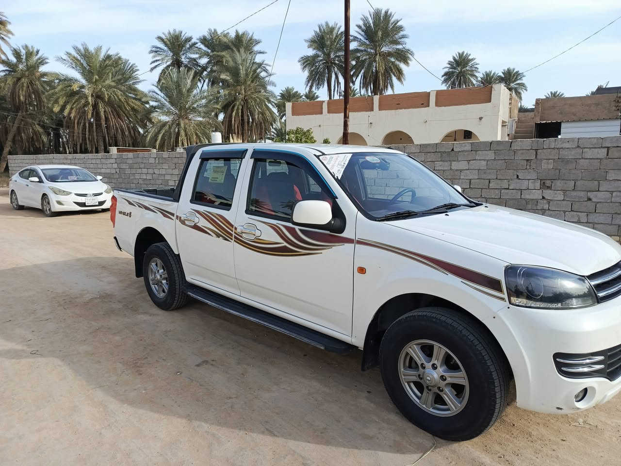 السلام عليكم كريت ويل موديل 2021 ماشية 165 السيارة بأسمي بيهة بارد بلباب الورة والجاملغ الورة شي بسيط السعر 115$  للاستفسار هذا الرقم ***********
