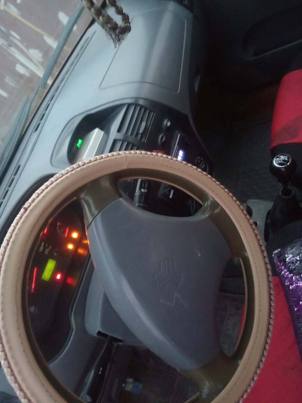 طيبه للبيع مديل 16 مكينه وكير خير من الله السياره مامشتغله تكسي بغداد النهروان مكلف بل نشر لاتصال *********** صاحب السياره
