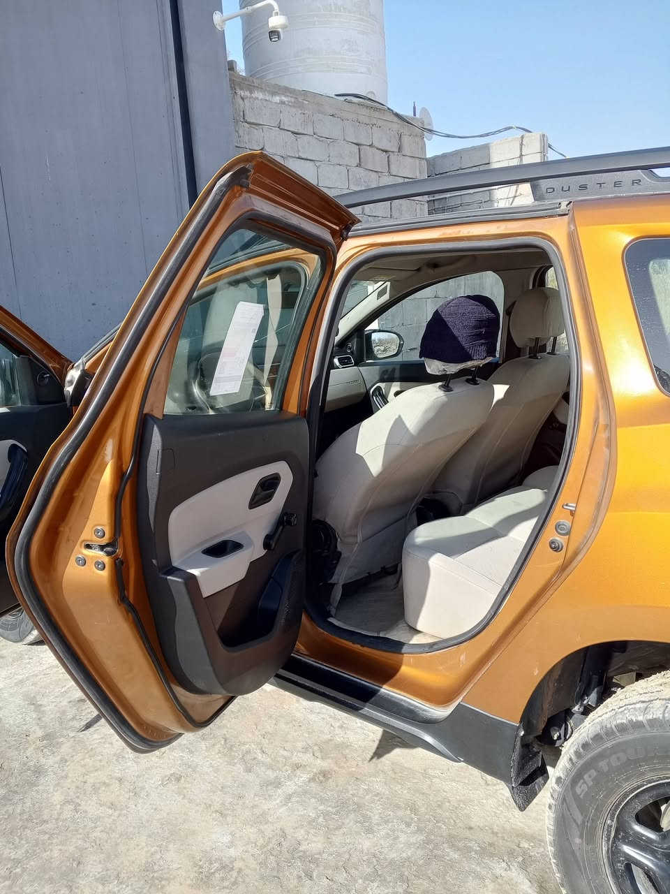 سلام عليكم
رينو داستر للبيع 2019
سياره رقم بغداد حره بسمي 
ماشيه 100الف كفاله 
مكينه كير كفاله عامه 
السعر 100 وبيها مجال 
لمعرفه التفاصيل أكثر رقمي***********
