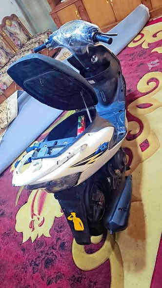 دراجة ماكس عدله بلاديه كفاله مامفتوحه كفرات بلاديه مختمه نكره سلف لايت اشاير قفال صنوك قفال استيرن دراجه كله ملحه بوشه بلاديه ٤٩ دراجه كلهه شغاله من الطول لطول ***********  البصره شارع تموز السعر ٧٥٠ وبيه مجال
