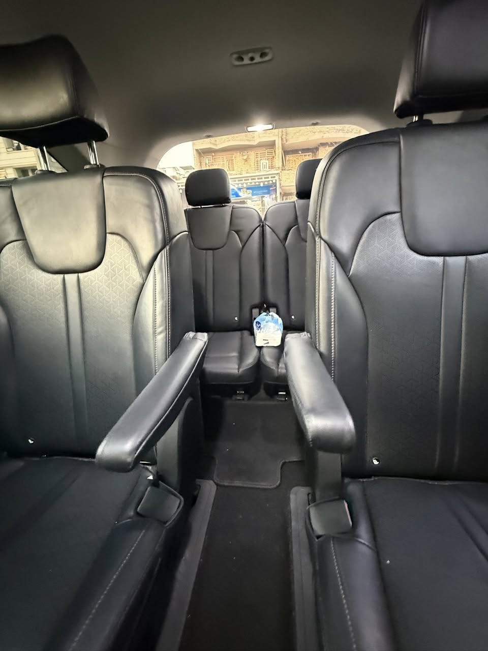 السلام عليكم
سورنتو هايبرد   VIP

موديل 2023  

وارد امريكي حادث جامغ وبنيد سطحي لا شاصي ولا لغد ولا راديتر تبديل اصلي نفس الون  

 ماشية 87 الف ميل 

رقم بغداد جديد  

المواصفات

محرك 1600 تيربو

التفويلة تمشيك 1000كيلو 

بصمة تشغل وابواب وتشغيل عن بعد

لایت 3 عدسات

شاشة كبيرة

كامرة خلفية

حساسات خلفية واماميه 

7 راكب كشنات منفصلة VIP

كشنات جلد كهرباء

كشنات تدفئة

قيادة ذاتية حسب خطوط الشارع تقود وحدها

تحديد مسار

نزول منحدرات 

كروس كونترول

رادارات  امامية خلفية 

وضعيات قيادة سبورت ، نورمل ، وايكو

سايد بريك كهربائي

صندوك كهرباء 

تبريد خلفي منفصل  

اوتو هولد

كير ماوس 

تحكم ستيرن كامل 

وبعد هواية مواصفات 

مكان السيارة بغداد 

السعر 245وبيها مجال بسيط 

للاستفسار ***********
