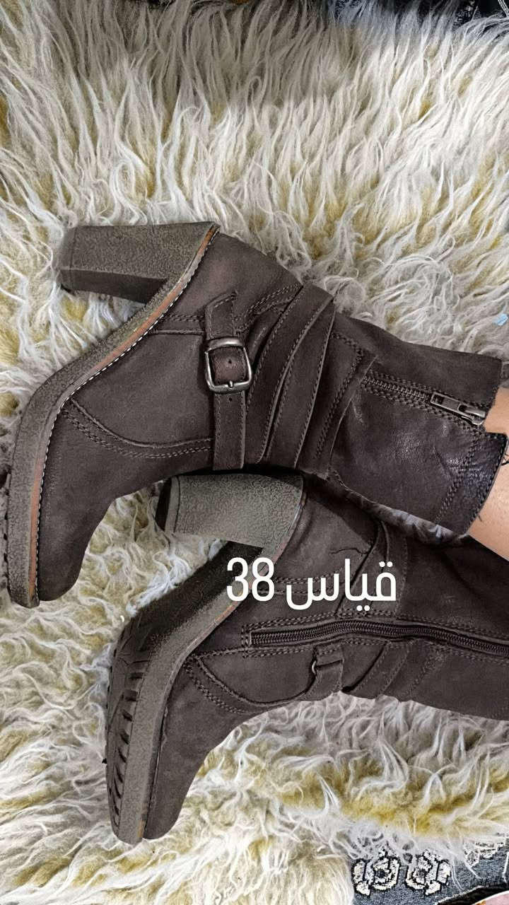 السلام عليكم بنات بوتات اوربيه اخو الجديد نضيفات كلش جلد طبيعي ومبطنات درجة اولى توصيل داخل الحله الف دينار
سعر البوت ب٥
بنات الي ميطلع مراسله عدها دزلي واتساب ***********
