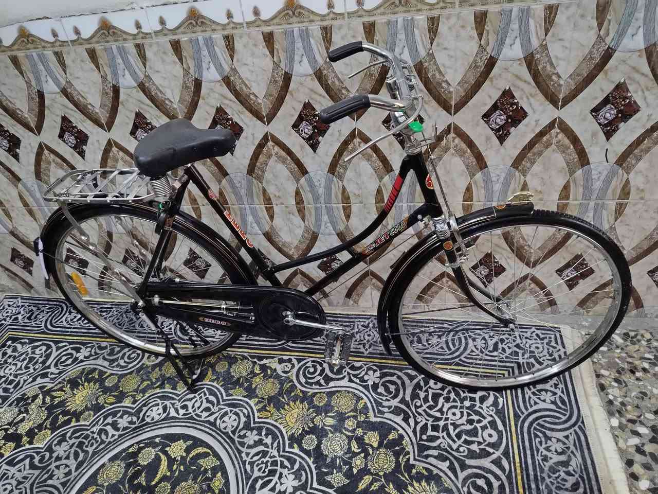 السلام عليكم بايسكل نوعيه هيرو (Hero) موديل(2025) جديد مامستخدم هواي فقط شهرين مكاني بغداد الشعب السعر) 125000)وبي مجال(***********)
