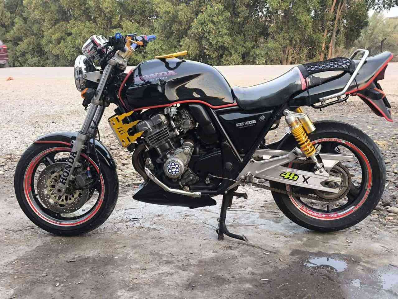 CB4 موديل 2000 مكفوله كفاله عامه كمرك مدفوع السعر خاص ***********
