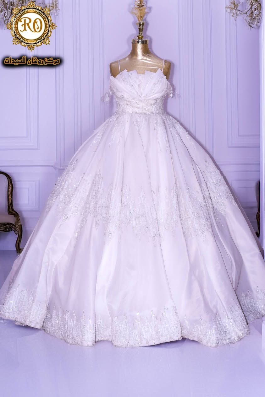 1-بدلات ابيض

2- بدلات الوان

3- فساتين سهرة

ابيع جملة فقط واسعار بلاش😍

تواصل *********** واتساب ☎️
