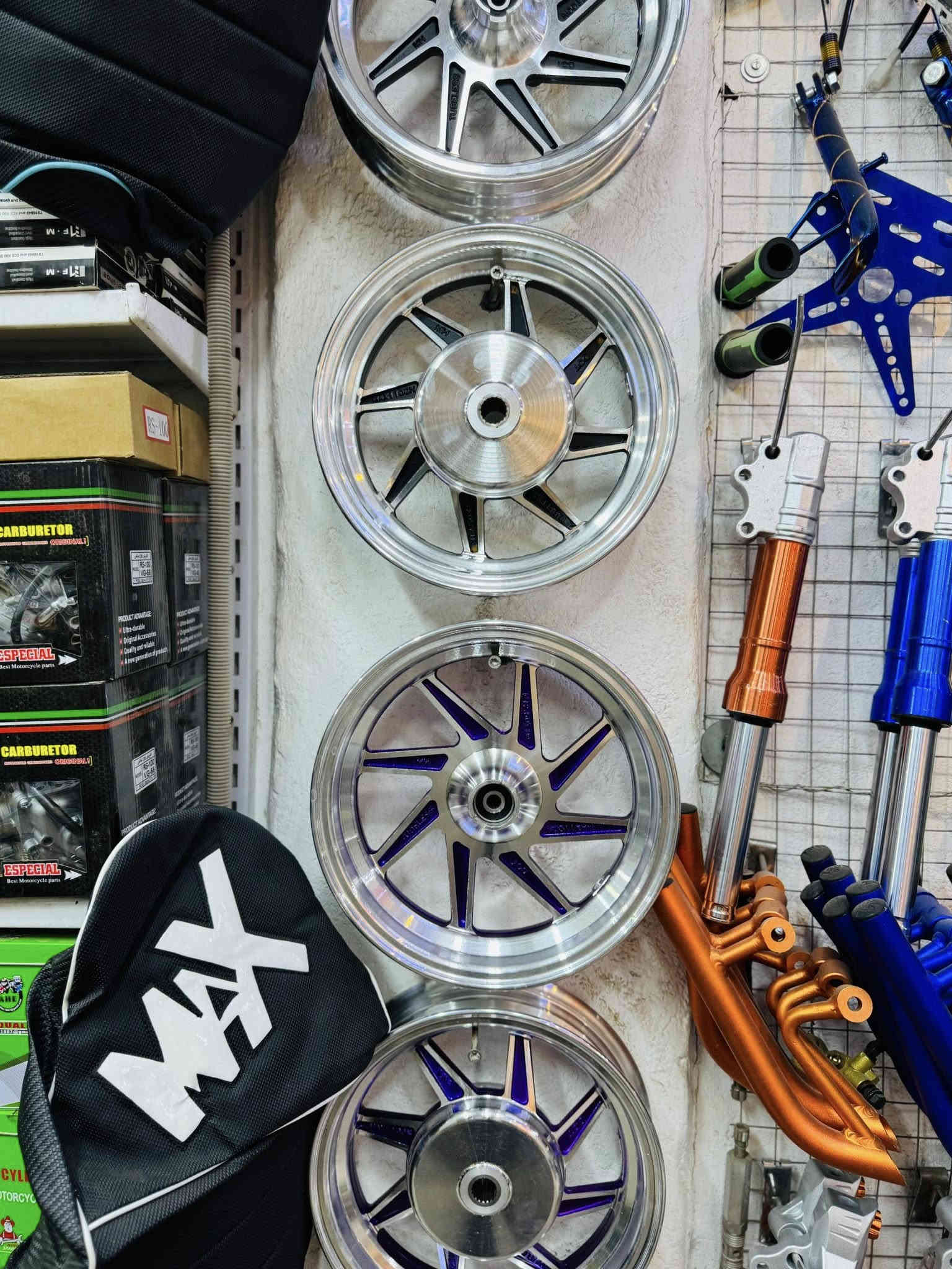 جميع التزويد 120 واسعار تفليش جوه سوك. راسلوني واتساب وتدللون♥️. ***********
