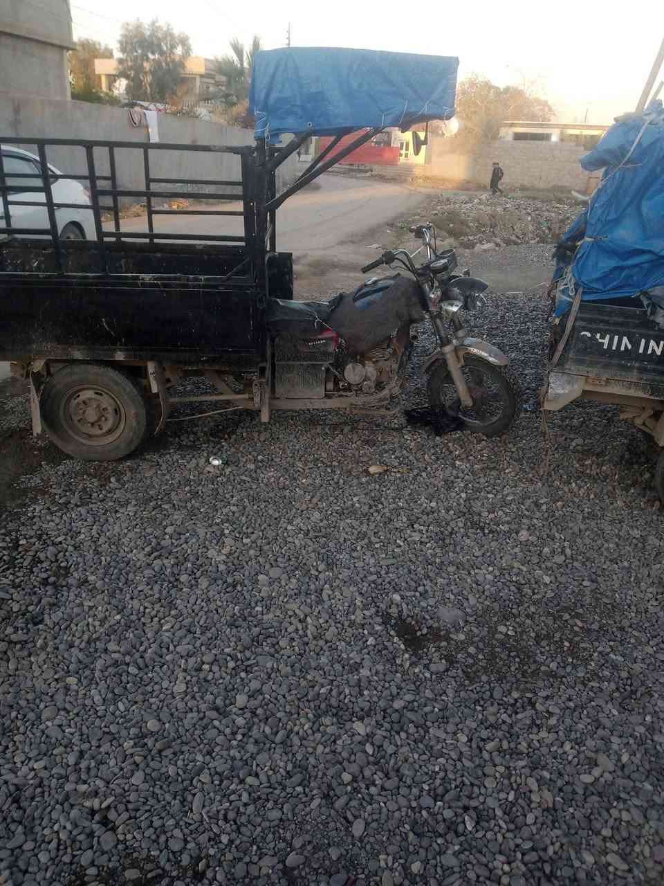 ستوتات لبيع ام تي ار شرط حطهن عد يمناك وحده محرك 25 وحده 21 قفلهن  مليون وثلث ميه مكاني شرقاط المحركهة 25 موديل 21 وهذيج موديل 19 وهلا بشرايه ***********
