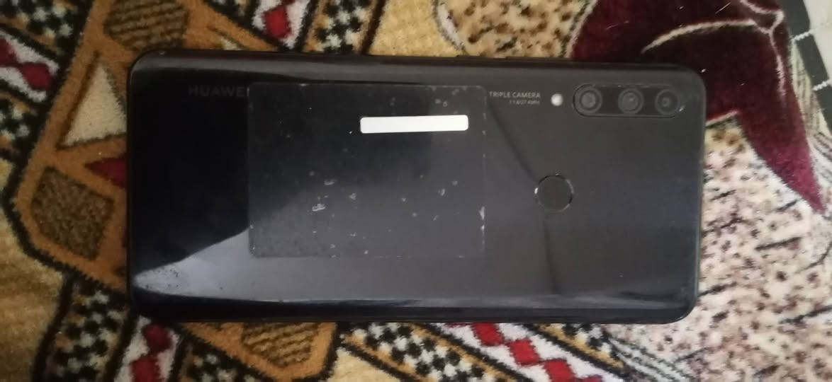 السلام عليكم واي 9 للبيع نضافه فول شرط الفحص للبيع  مكانه نجف حي الشرطه السعر 150 وبيه مجال 
***********
