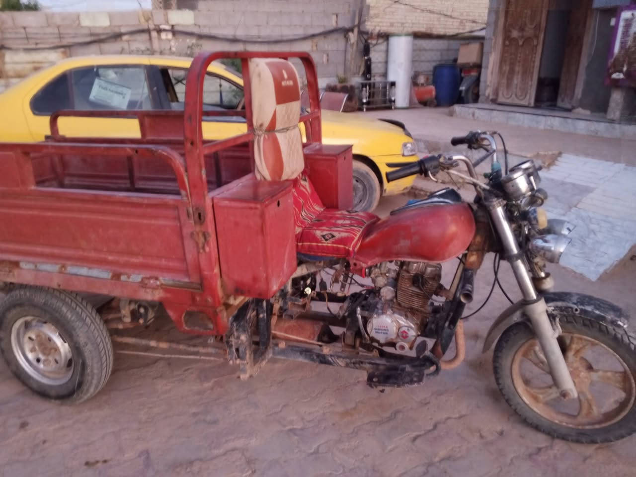 السلام عليكم ستوته لبيع اوراقهه ضايعه اسوي مكاتبه ركبه ملحومه رايدهه 600 وبيهه مجال تفاصيل أكثر على هذه الرقم ***********
