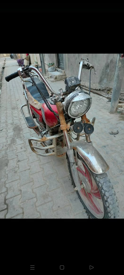 سلام عليكم جونده 18 مكينه شرط مناقصه شي السعر 200 وبيهه مجال مكاني سماوه *********** واتساب
