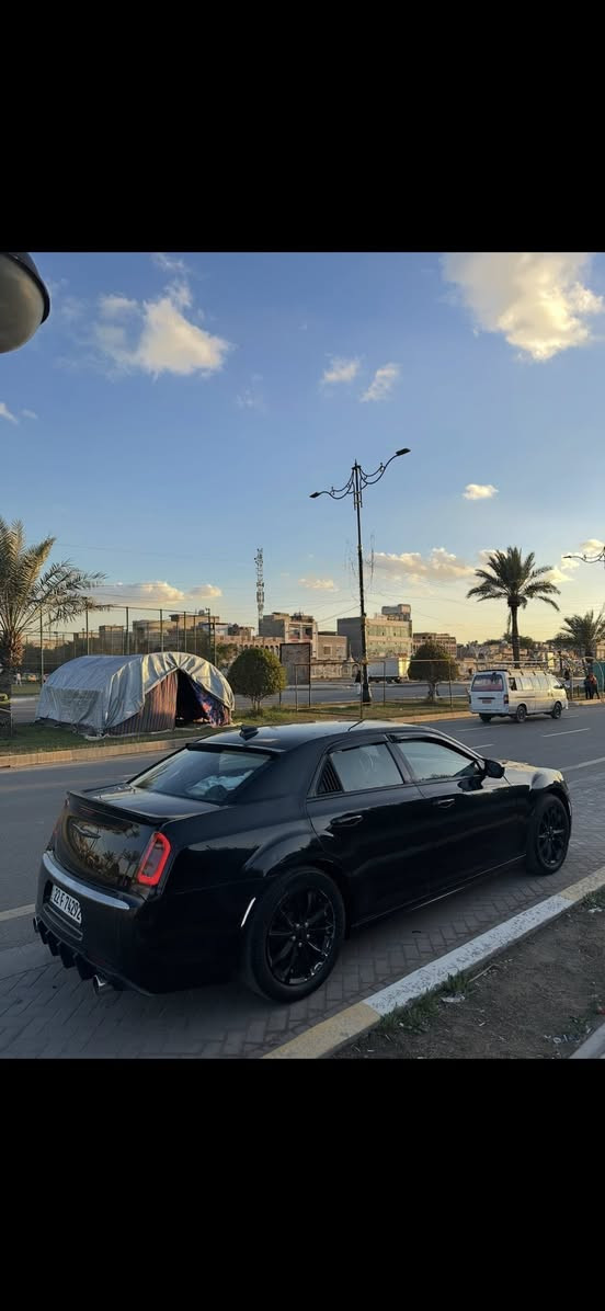 سلام عليكم  للبيع او مراوس🚨🚨🚨
اوباما ⁉️‼️
لون:اسود 
مديل:2019
الضرر: السيارة بيها حادث بابين باب الصدر وباب السايق نفسهن مصلحات وبنيد 
السيارة جاهزة من كلشي  ومواصفات معروفة 
السيارة ماشية 95 الف ميل سيارة بسمي تحويل ثاني يومي رقم أربيل 
السعر :180 وبيها مجال 
استفسار:***********
