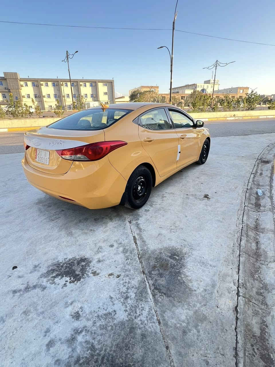 سلام عليكم عندي النتره 2013  سنويه ٣١ رقم ديالي نكليز ي ضرهه بس بنيد ولباقي مكفول محرك وكير شرط مال حويه تخم تاير صدر امامي خلفي جديدوشمه داخل بيجي سياره متعوب عليهه سياره  احله من صور بسمي شرط تحويل رقم            السعر.  ٩٤      ***********
