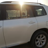 هايلندر 2012 وارد امريكي  سياره نضيفه كير محرك مكفولات  -7 راكب -تبريد...