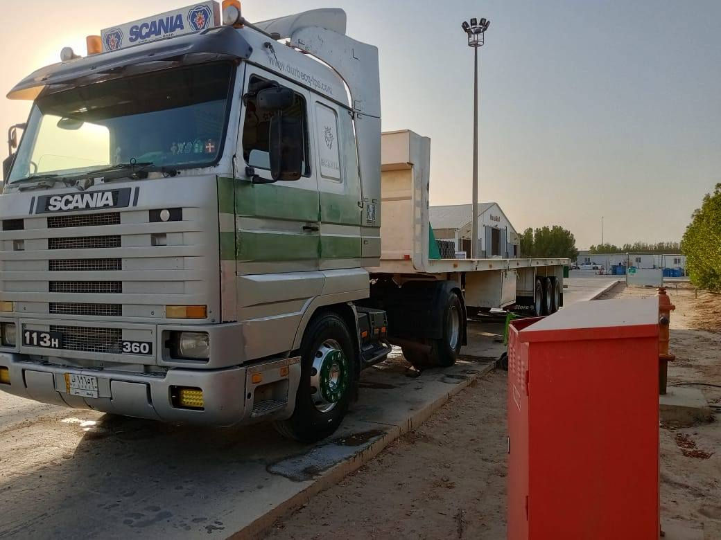 السلام عليكم سكانية بطة للبيع بس راس مسجله فلات راس قاطرة اونصف مقطورة بدن ثابت كير ٤×٤ مكينة ١١٣ سودة قمارة بلادية بدون صبغ بيهه جراد شاصي ١٠ مكفول سيارة جاهزه من كلشي تخم تاير رقم انكليزي بسمي فقط بس راس للبيع مكان السياره ذي قار  السعر[145$]بيهه مجال قليل رقم الهاتف (***********}     (***********)انة مكلف بل نشر
