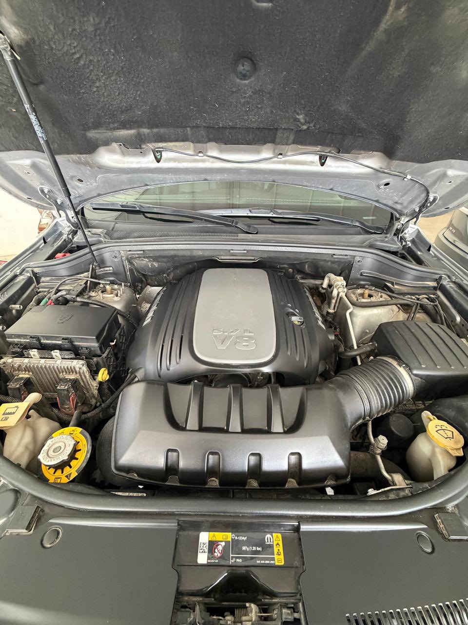 سلام عليكم جيب إس  موديل 21 محرك 8 هيمي مكفوله  كفاله عامه رقم اربيل جديد وهزه جديده تحويل مباشر  مغلف بجم بيبيف سعر 350 $$ بي مجال بسيط رقم هاتف ***********
