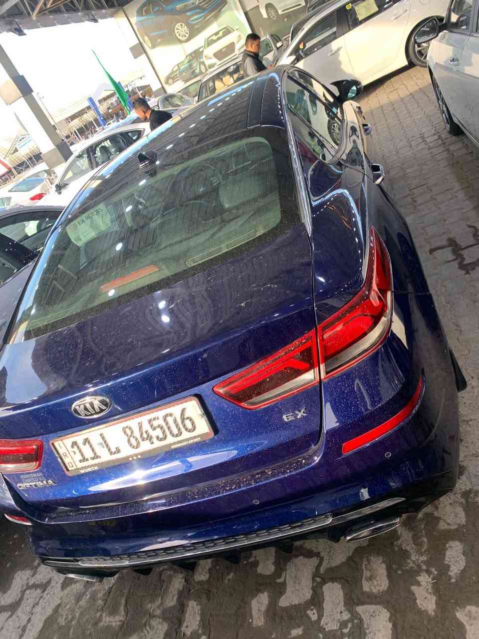 كيا اوبتيما 2019 وارد امريكي
1600cc توربو 
فول مواصفات للاخير 
كشنات كهرباء وتدفئة وتبريد 
ستيرن هيتر 
نقاط عمية 
رادار وسياقة شبه ذاتيه
كامرة وحساسات 
بانوراما 
لد داخلي يتغير سبع الوان بلادي
مثبت سرعة
وعليها بلكات ونوزلات امبدليهن بلاديات شركة
وعليها فريز بلادي جديد
والسيارة بعد بيها مواصفات كلش هواي ما ذكرتها 
السيارة بيها 3 قطع 
السعر (115) ورقة وبيها مجال
العنوان النجف الرقم ***********
