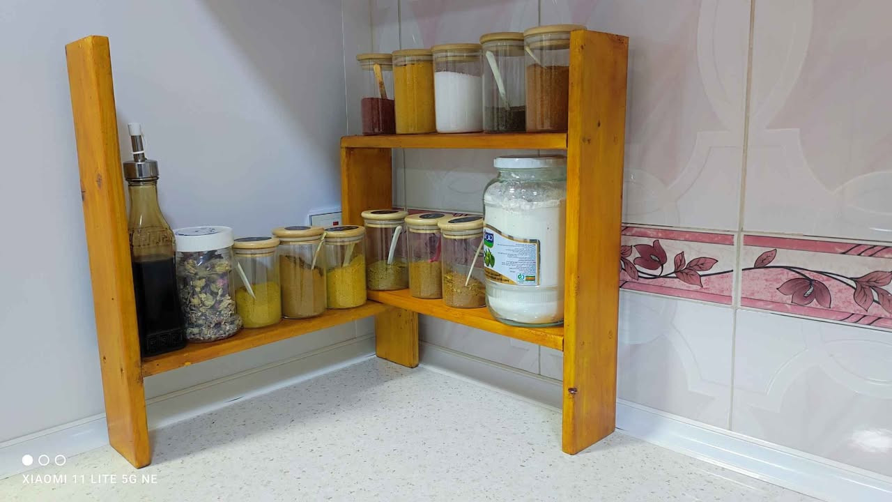 ستاندی بەهارات  بە داری سروشتی بەم ڕەنگە ناوازەیە لە کارسازی شەم بەردەستە... 
هەر ڕەنگ و قیاسێک داوا بکەن ئەمە بە باشترین کوالێتی و گونجاوترین نرخ بە تەواوی وردەکاریەوە بۆتان دروست ئەکەین ...
بۆ داواکردن نامە بنێرن یان پەیوەندی بکەن بە 
***********
گەیاندن هەیە حلبجة, السليمانية
