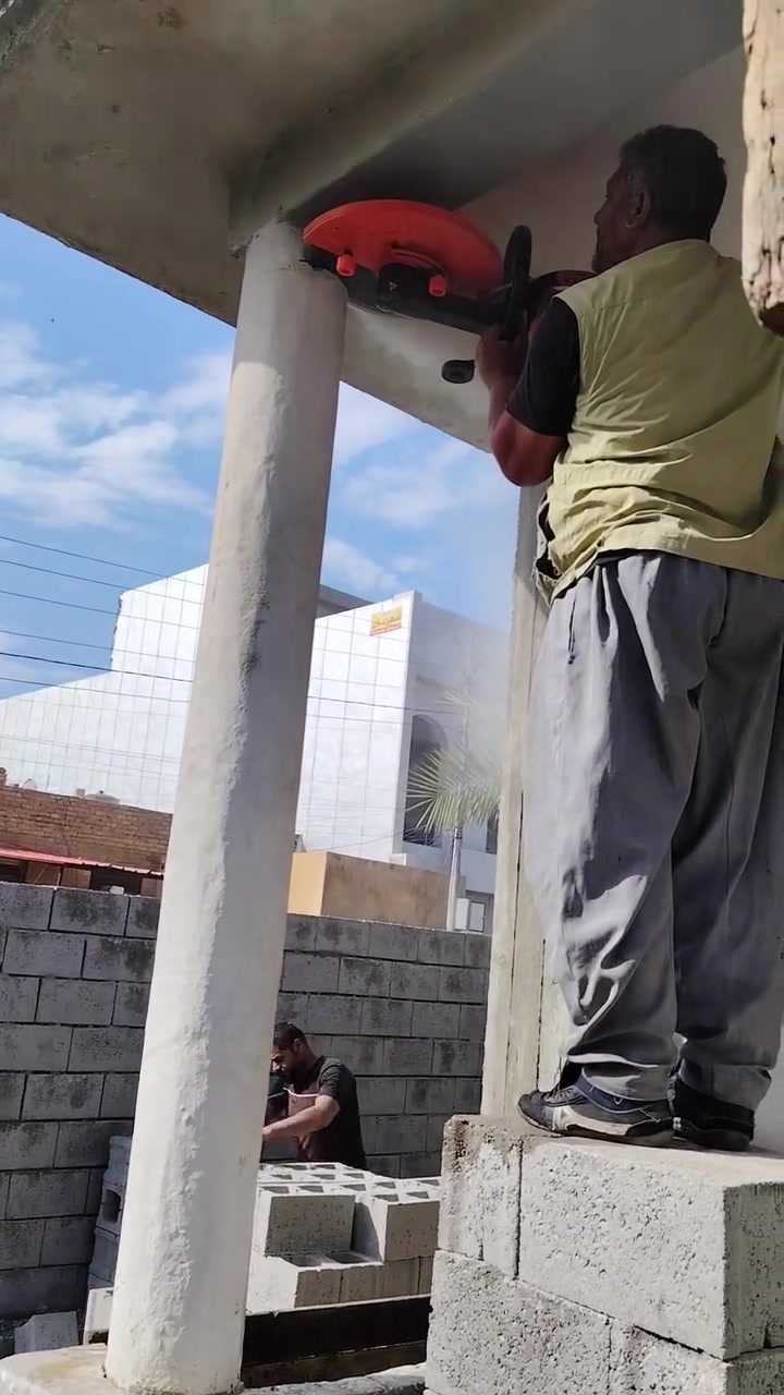 قص الجدران والسقوف بل كوسره كتر قرص 40سم بدون اي ارتجاج وتفليش وتنقير الجص ولااسمنت وهدم وتفليش الجدران وقص فتحات التكت *********** *********** حصرا كركوك متواجدين في كل الاوقات
