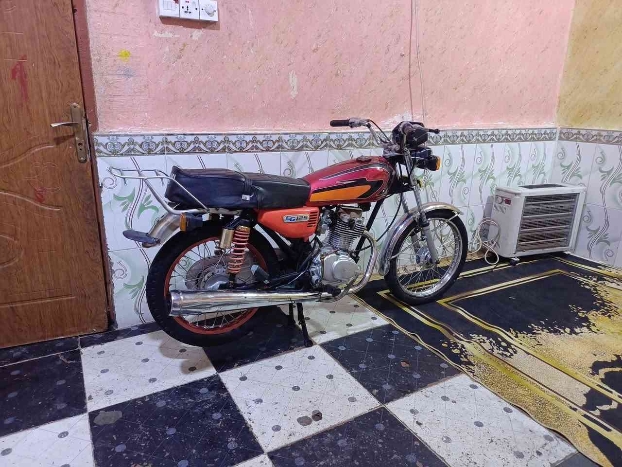 السلام عليكم دراجه للبيع مكاني بصره القبله اصولي اوراق الموديل 2011 السعر 700 ♥️***********
