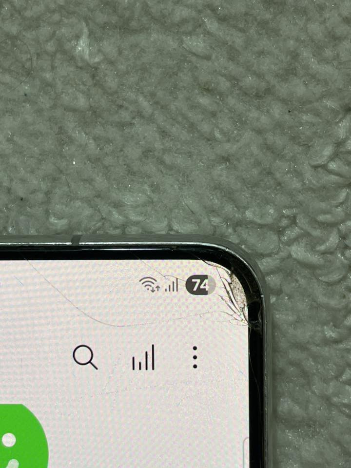 samsung s22
ذاكرة 128
رام 8
جهاز مامفتوح
جهاز هواي نضيف
فقط بي فطر صغير ابد مامثر
و ظهر

سعر / 245 الف دينار
***********
