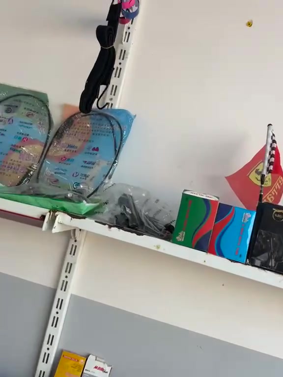 غراض موطور شحن اسعار مناسبه العنوان صلاح الدين العلم الشارع الجوه *********** واتساب فقط 
كلشي موجود اسعار مناسبه

