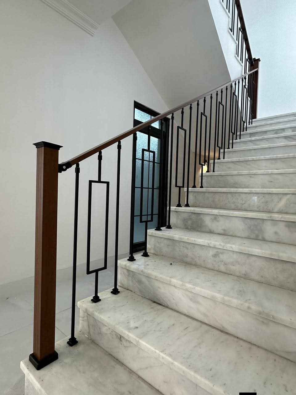 محجرات كلاسيك .. فخامة التصميم وجودة التنفيذ 💎

إذا تحب تضيف لمسة فخامة لبيتك 🏠
شوف اعمالنا من المحجرات الكلاسيك بتصاميم تجمع بين الجمال والمتانة 👌
كل قطعة تُنفذ بدقة عالية وبألوان ثابتة تدوم لسنوات ✨
شغلنا يتكلم عن نفسه، صورنا خير دليل 📸
راسلنا الآن وخلي نجهز لك تصميم يناسب ذوقك 🤝

📞 ***********

#محجرات عمارة, ميسان
