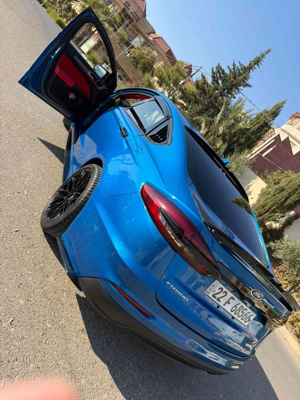 Ford fusion 2020
محرك 1.5 توربو
السيارة فول مواصفات 
تحديد سرعة 
تحديد مسار 
رادارات 
نقطة عمياء 
سلايت 
الماسحات اوتو
الفول لايت اوتو 
عليها ويل ST حجم 19
تغليف الداخل بالكامل جلد وكنتارا
تشغيل عن بعد 
بعد بيها هواي مواصفات 
السيارة ماناقصها كلشي 
باسمي  تحويل ثاني يوم  
سنوية وهزه كله جديد 

بيها نص  جاملخ خلفي بدون ايرباك وبدون دواخل
كير ومحرك بشرط 
مكان السيارة دهوك 
سعر مناسب 

***********
***********
