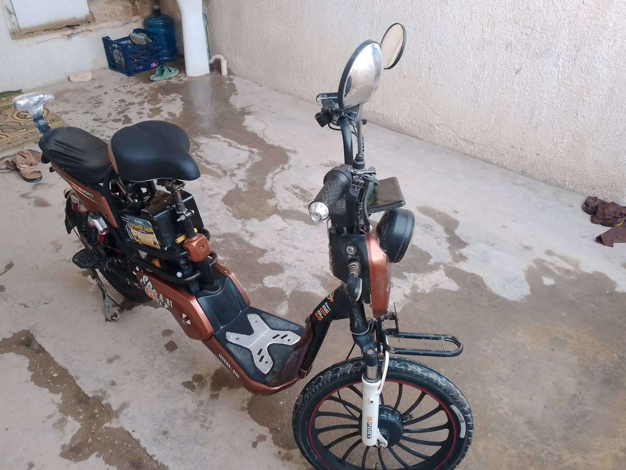 بايسكل شحن للبيع بايسكل نضيف وبطاريات نضيفات خير من الله شاشه سويج وبصمه تشغيل 
السعر 250وبي مجال  شاحنه جديده 

*********** مكان كربلاء
