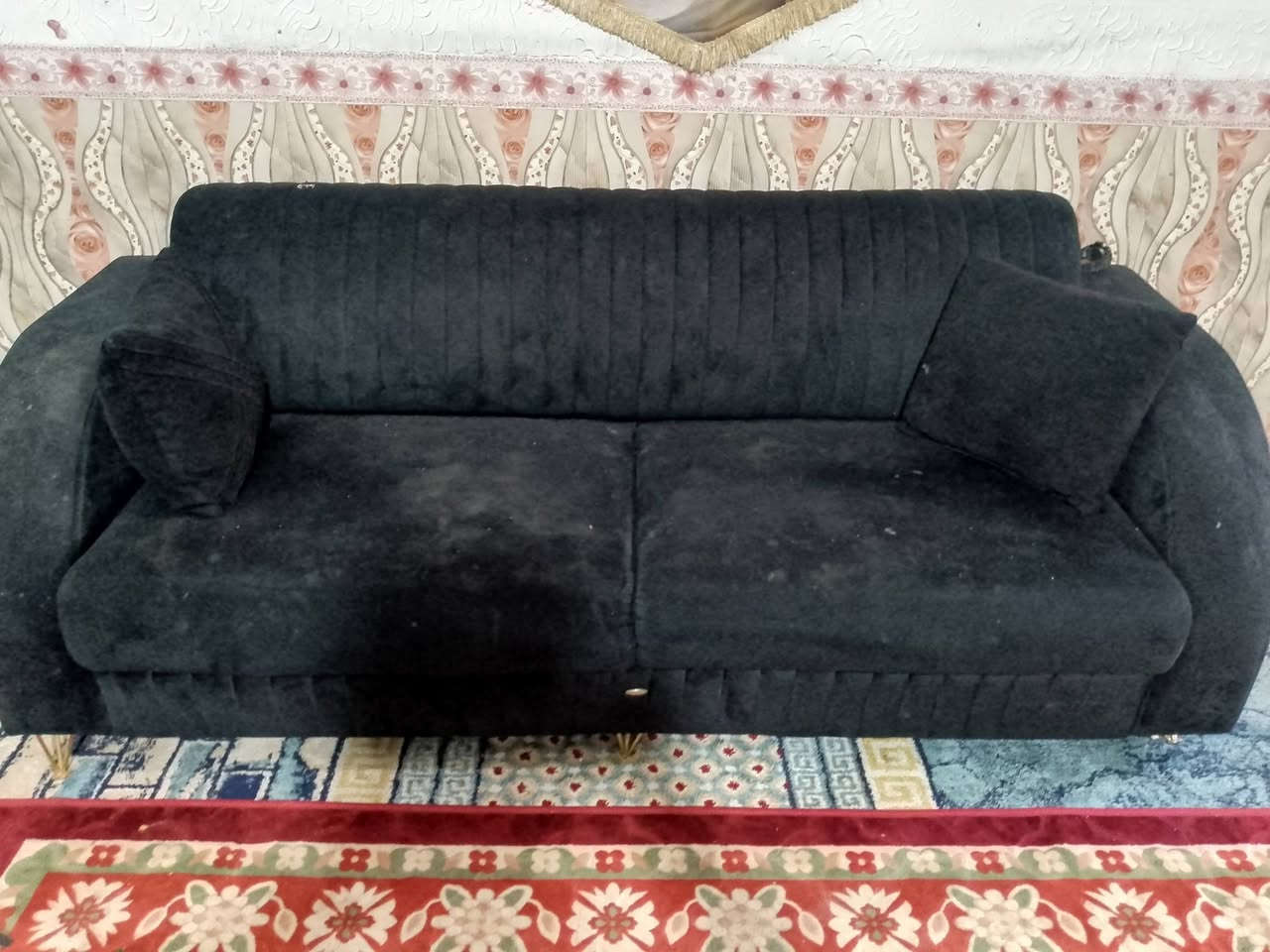 تخم البيع نضيف يرادله بس غسله
سعر 350وبي مجال التواصل على. الرقم *********** العنوان البلديات
