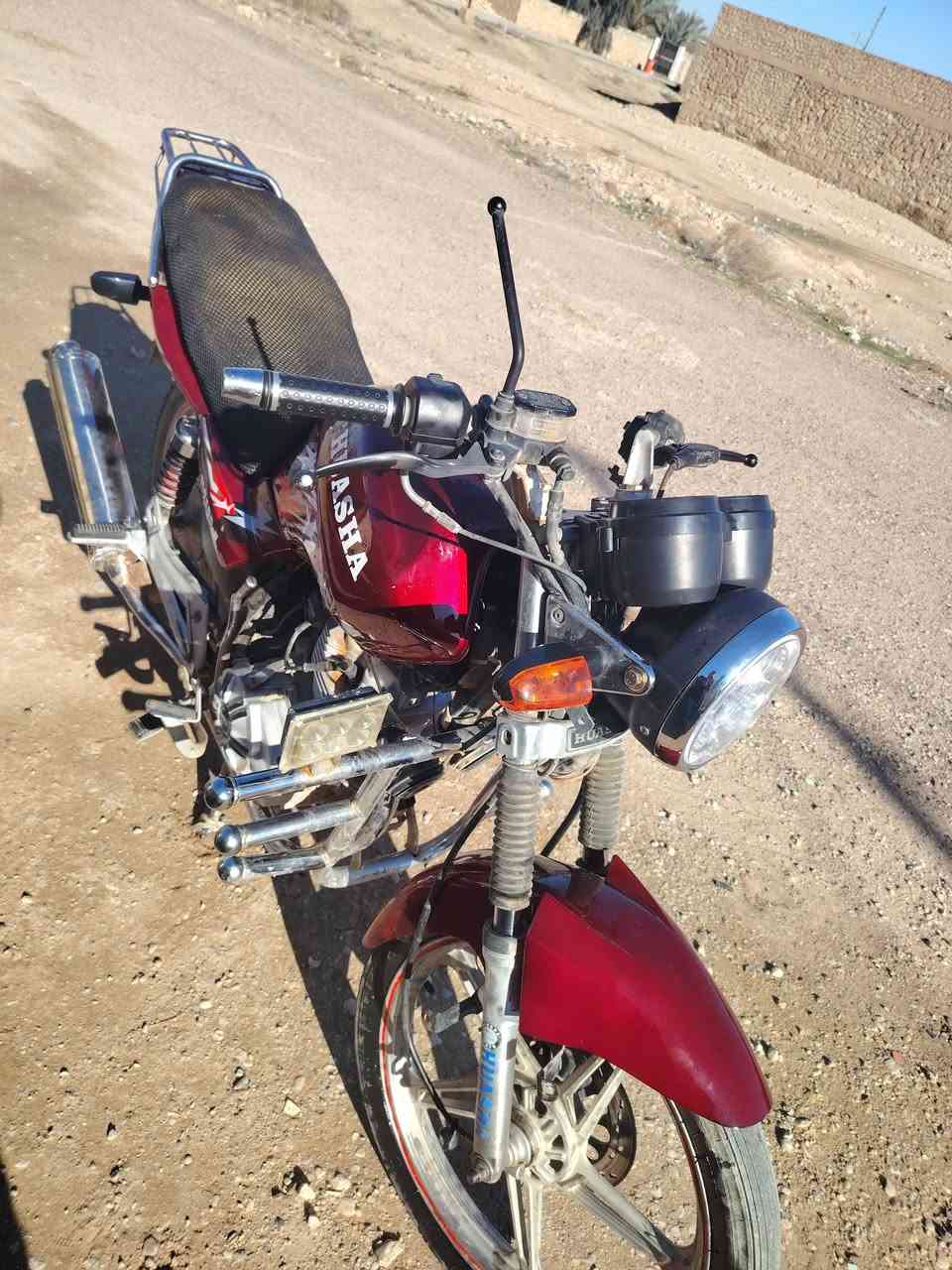 موطور هيوشه موديل 2017 محدث 24 سعره 550 وبي مجال المكان سكران ***********
