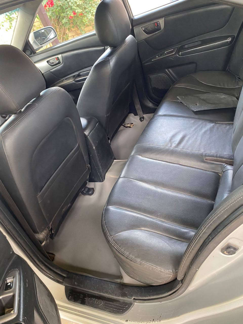 للمراوس بسوناتا 
كيا اوبتيما موديل 9وارد كوري رقم شمالي مكانها ديوانيه للتواصل ***********
