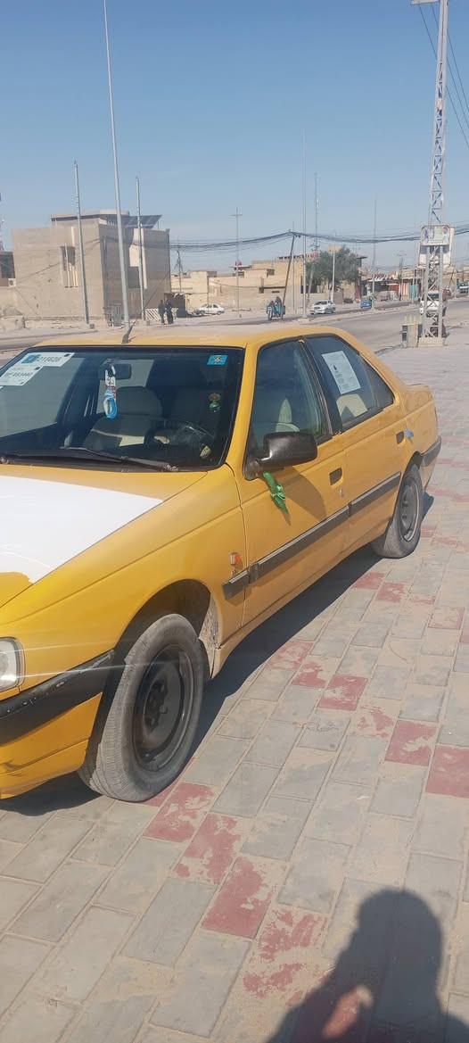 بيجو 405 موديل  2012
سياره جاهزه مكينه وكير شرط 
حداديه جديده كهربائيات كلها شغاله 
رقم نگليزي هزه ماصقطه مصفره هيئه وغرامات سنويه ماصاقطه دواخل وبطاين ودوشمه نضيفه كلش 
تخم تاير جديد سياره كل خياس مابيها لا دوس ولا جنطه 
 الف ماذب عليها سعر 33وبيها مجال ***********
مكان السيارة كربلاء...مكلف بلنشر غير متواجد علفيس اتصل على راعي السياره
