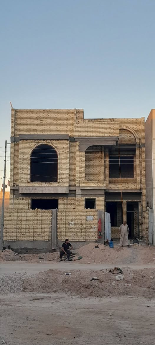 السلام عليكم خلفه بناء طابوك بلوك فرمستون متفرغ حالياا كربلاء فقط ***********
